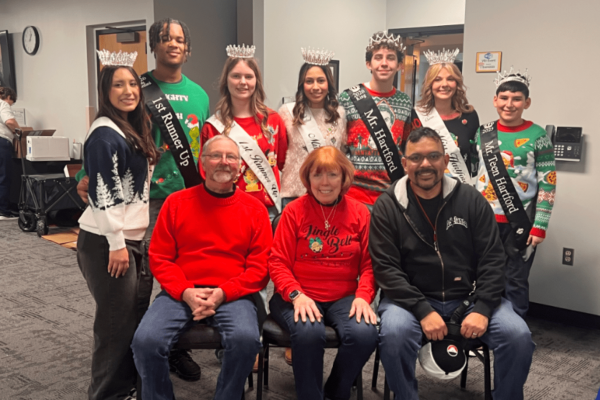 Royalty helpers at the SWMMRC Christmas Basket event